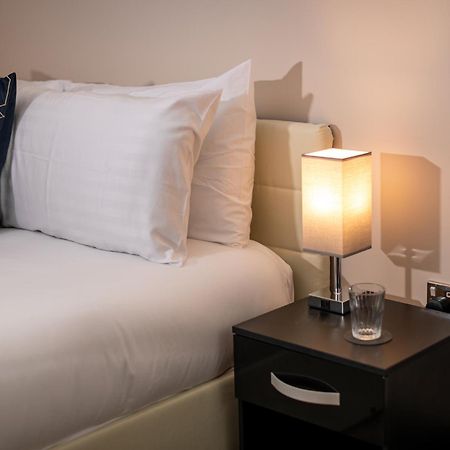 Oasis Studio In The Heart Of The City Brighton ภายนอก รูปภาพ
