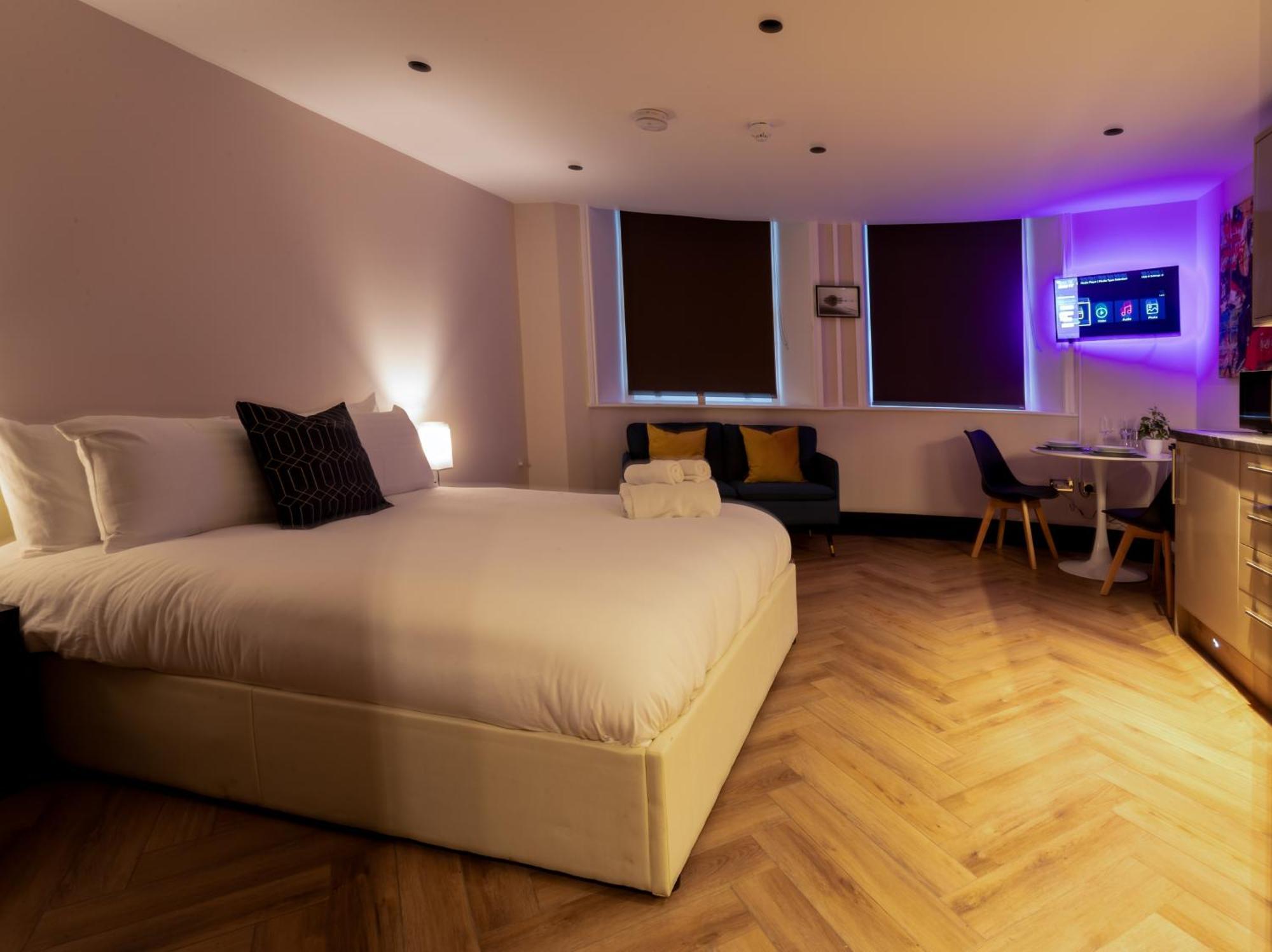Oasis Studio In The Heart Of The City Brighton ภายนอก รูปภาพ