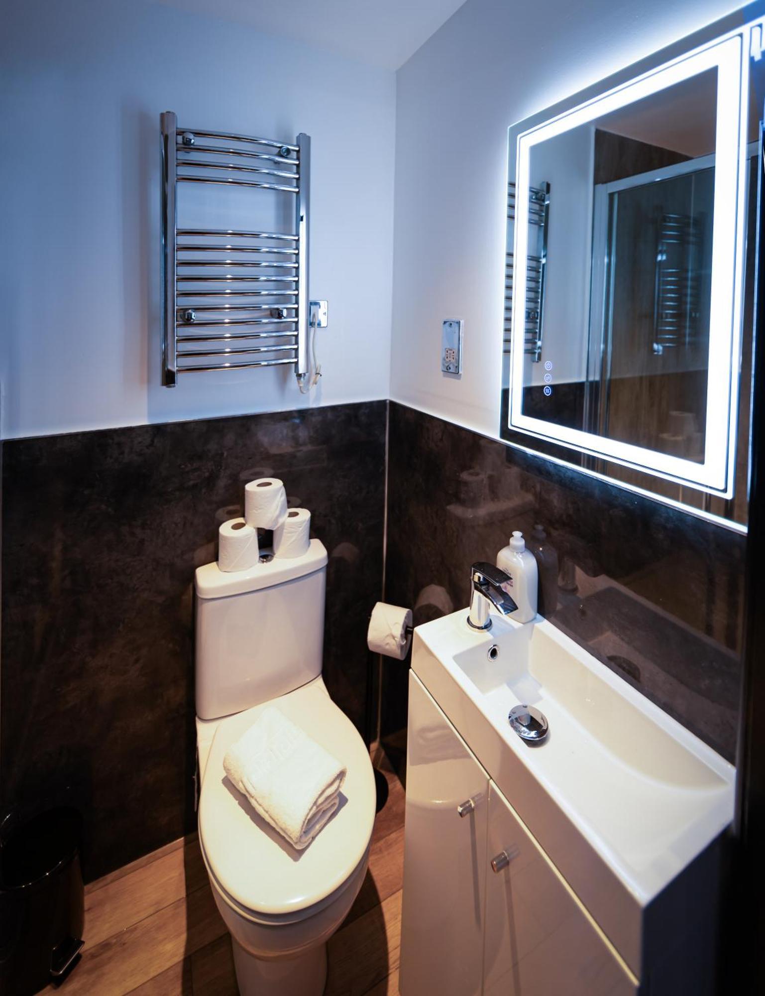 Oasis Studio In The Heart Of The City Brighton ภายนอก รูปภาพ